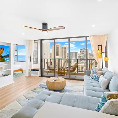 Beautiful Ocean View Condo, Near Beach With Free Parking